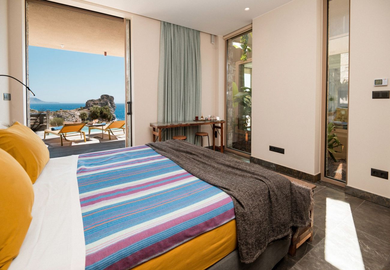 Villa in Rethymno - SeaCrete villa, heated pool, hamam and private beach!