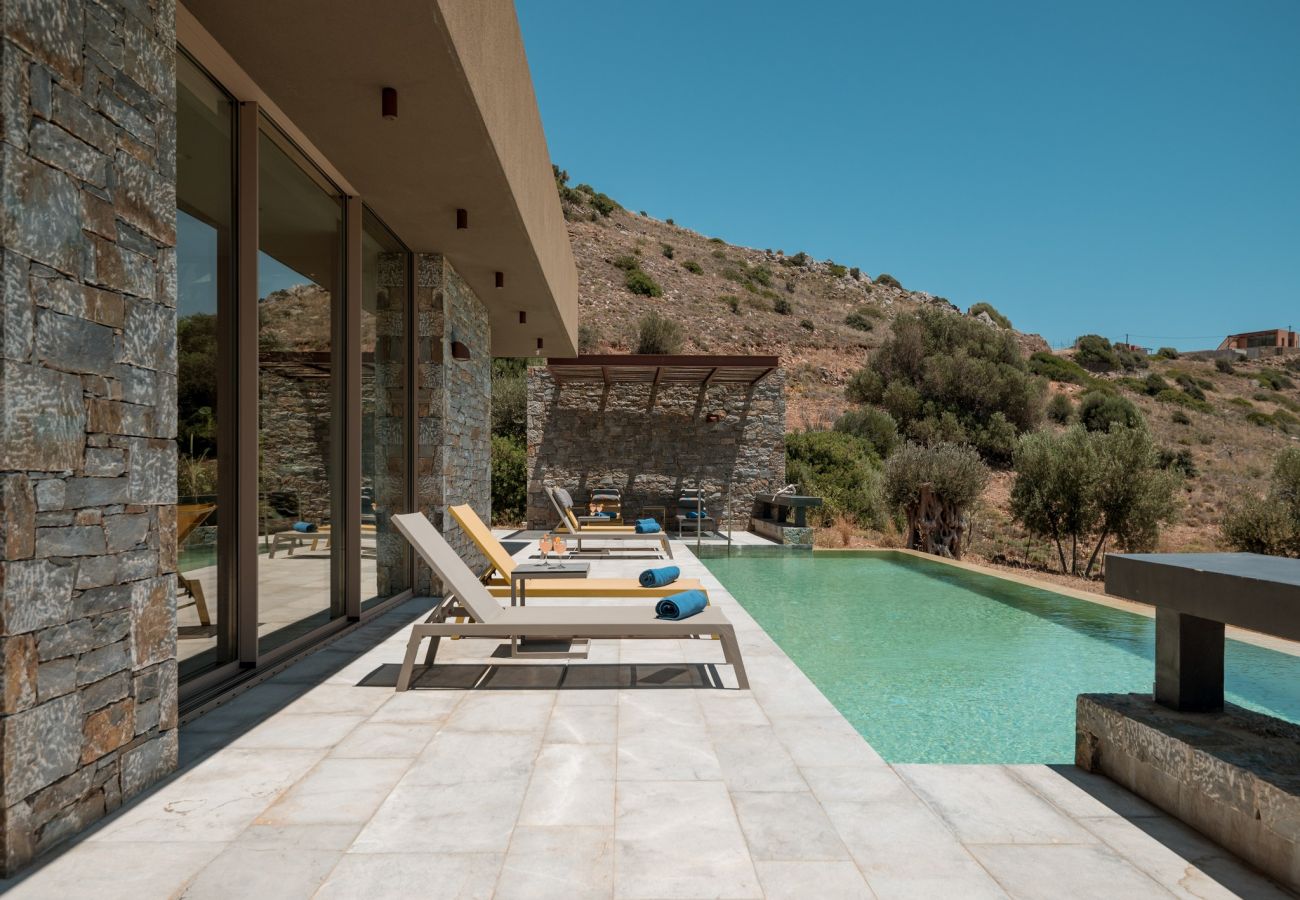 Villa in Rethymno - SeaCrete villa, heated pool, hamam and private beach!