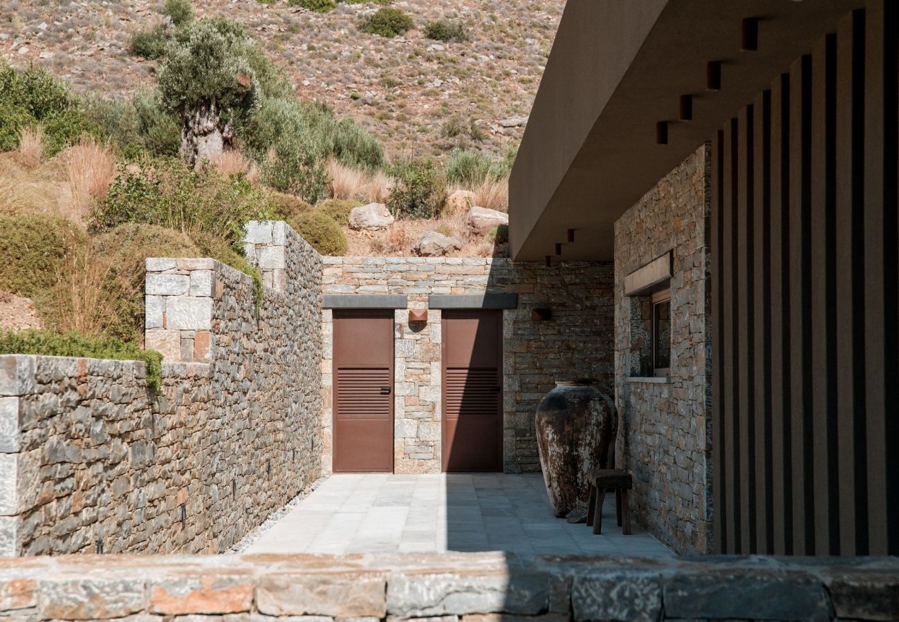 Villa in Rethymno - SeaCrete villa, heated pool, hamam and private beach!