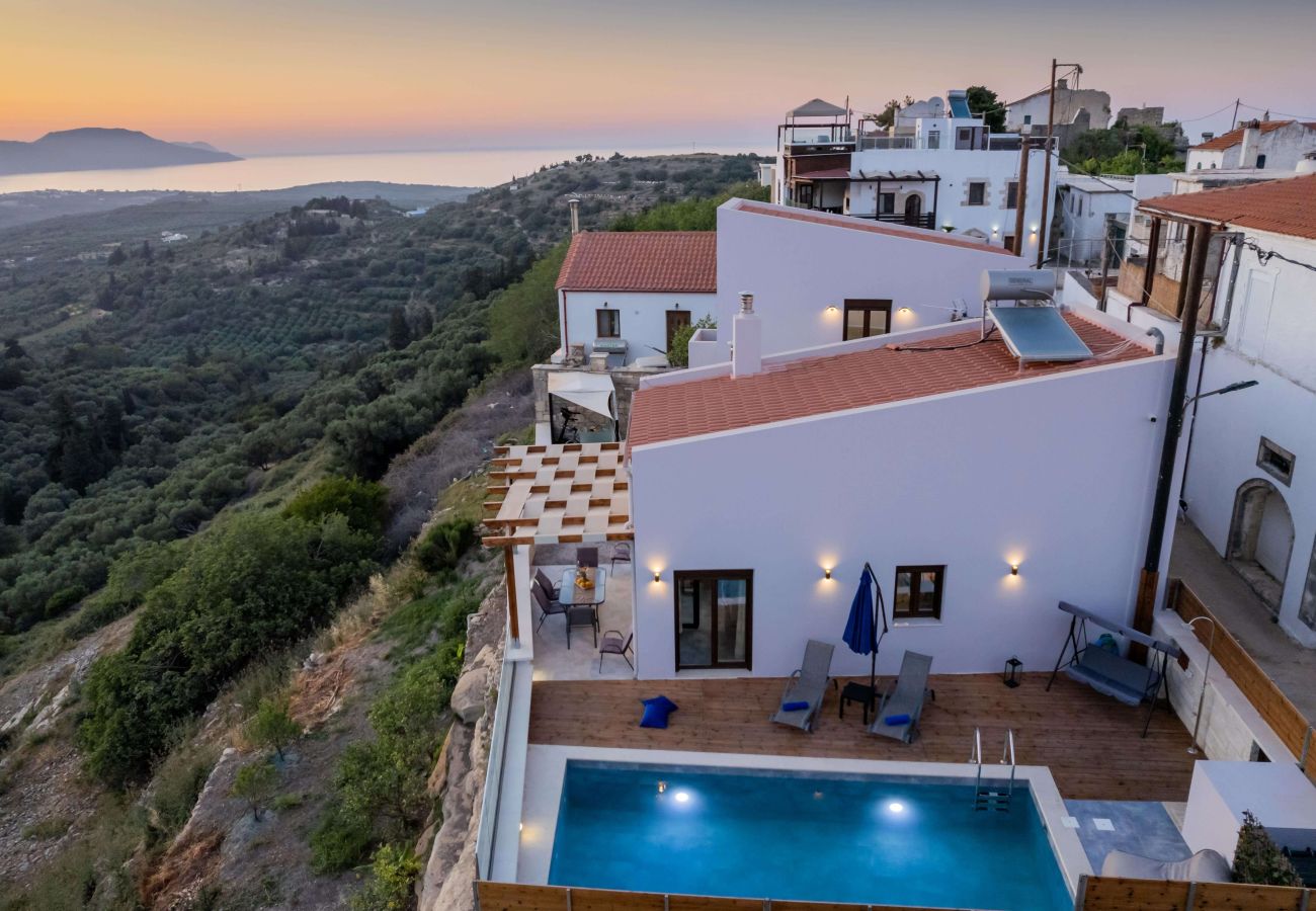 Villa in Archontiki - Stylish Villa with Heated Pool, Jacuzzi, Gym & Superb Views