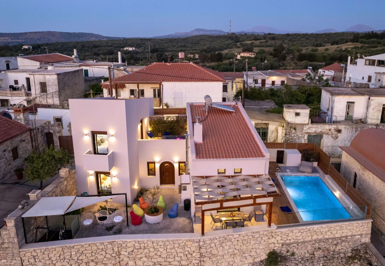 Villa in Archontiki - Stylish Villa with Heated Pool, Jacuzzi, Gym & Superb Views