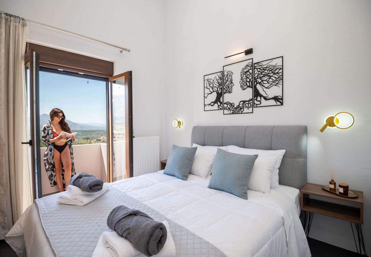Villa in Archontiki - Stylish Villa with Heated Pool, Jacuzzi, Gym & Superb Views