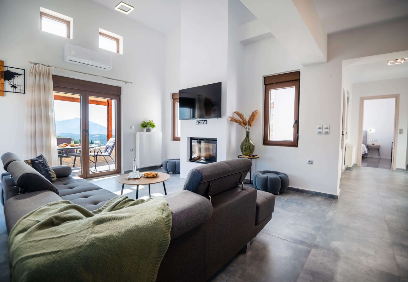 Villa in Archontiki - Stylish Villa with Heated Pool, Jacuzzi, Gym & Superb Views