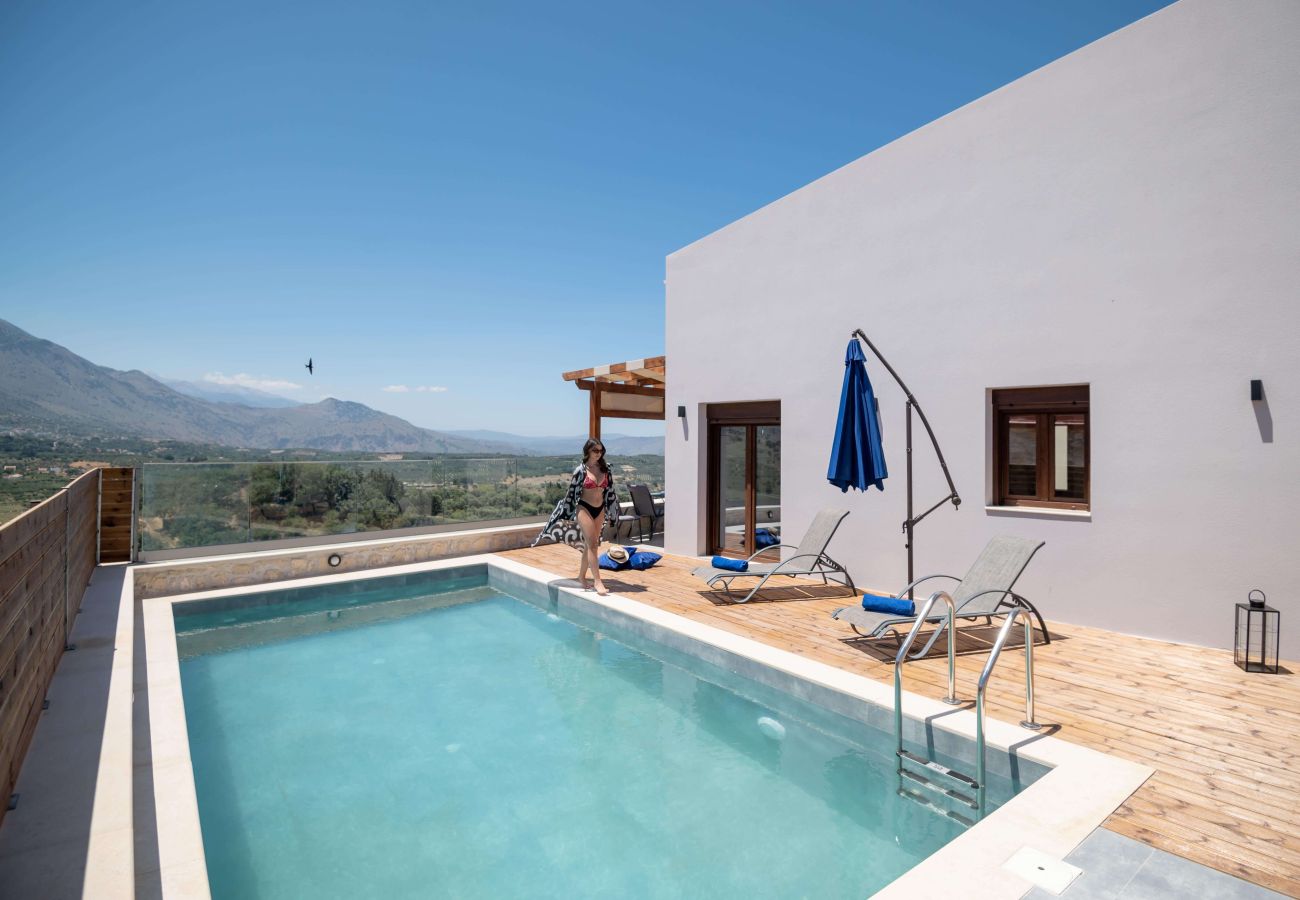 Villa in Archontiki - Stylish Villa with Heated Pool, Jacuzzi, Gym & Superb Views