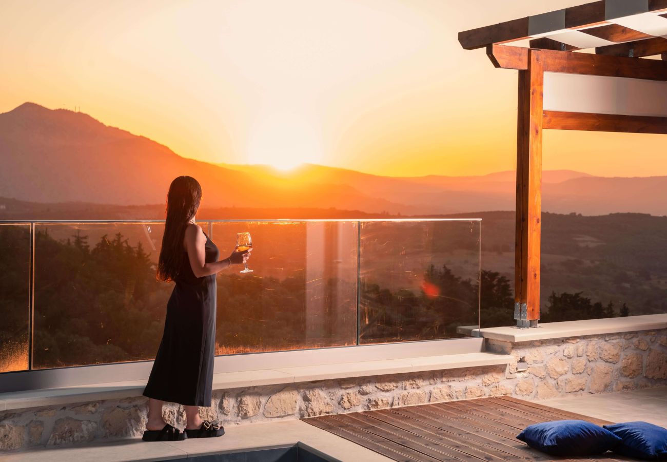 Villa in Archontiki - Stylish Villa with Heated Pool, Jacuzzi, Gym & Superb Views