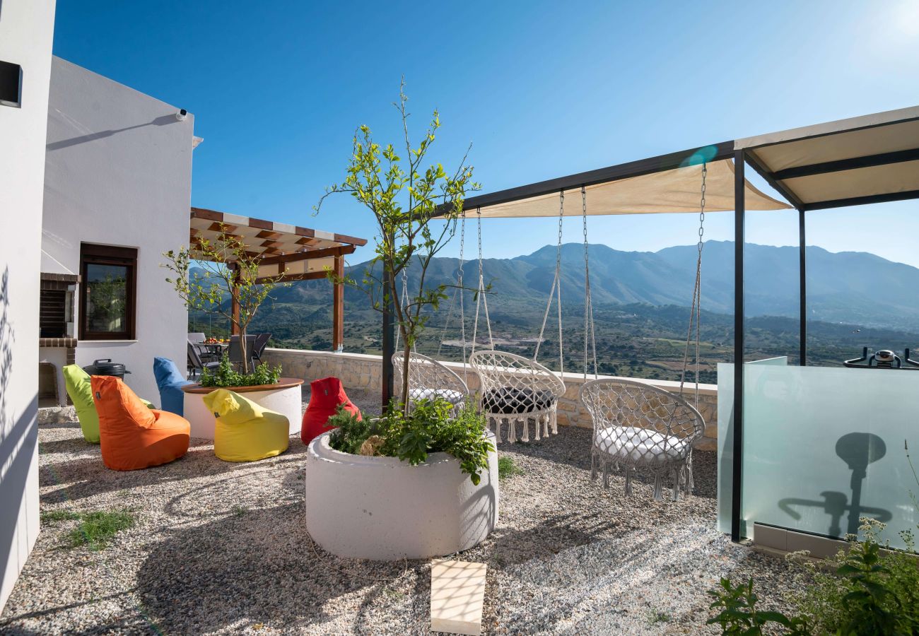 Villa in Archontiki - Stylish Villa with Heated Pool, Jacuzzi, Gym & Superb Views