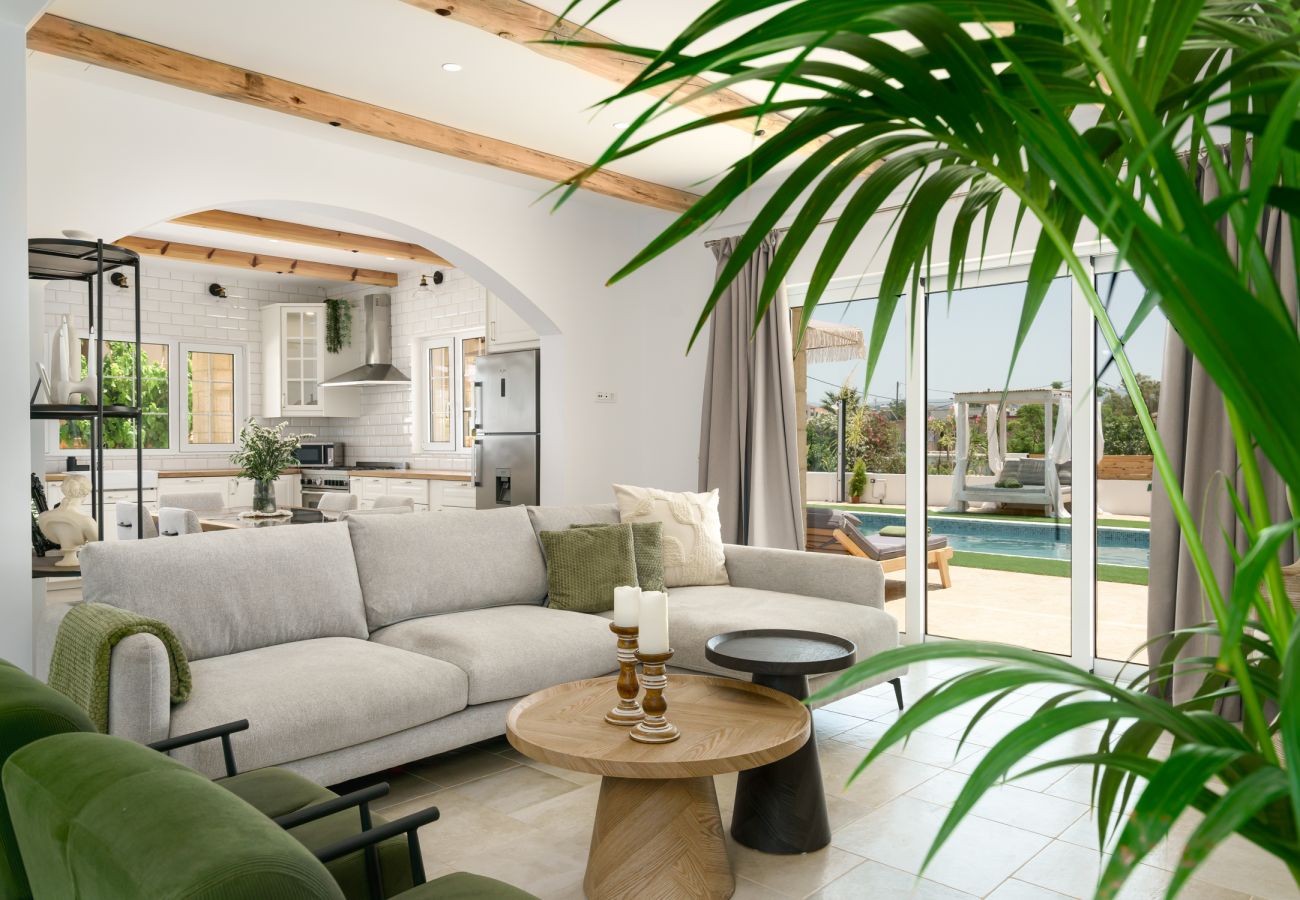 Villa in Dramia - Yammas Stone Villa | Private Pool, 5BR, Boho Style