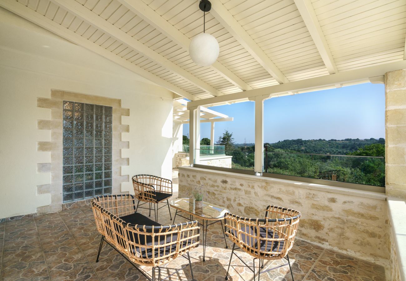Villa in Kato Poros - Villa Angelo | Bohemian Stone Escape with Pool near Rethymno
