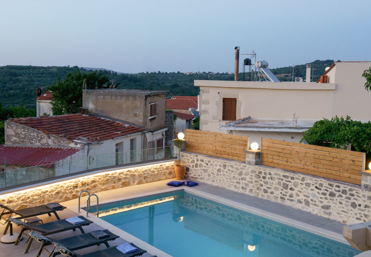 Villa in Kato Poros - Villa Angelo | Bohemian Stone Escape with Pool near Rethymno