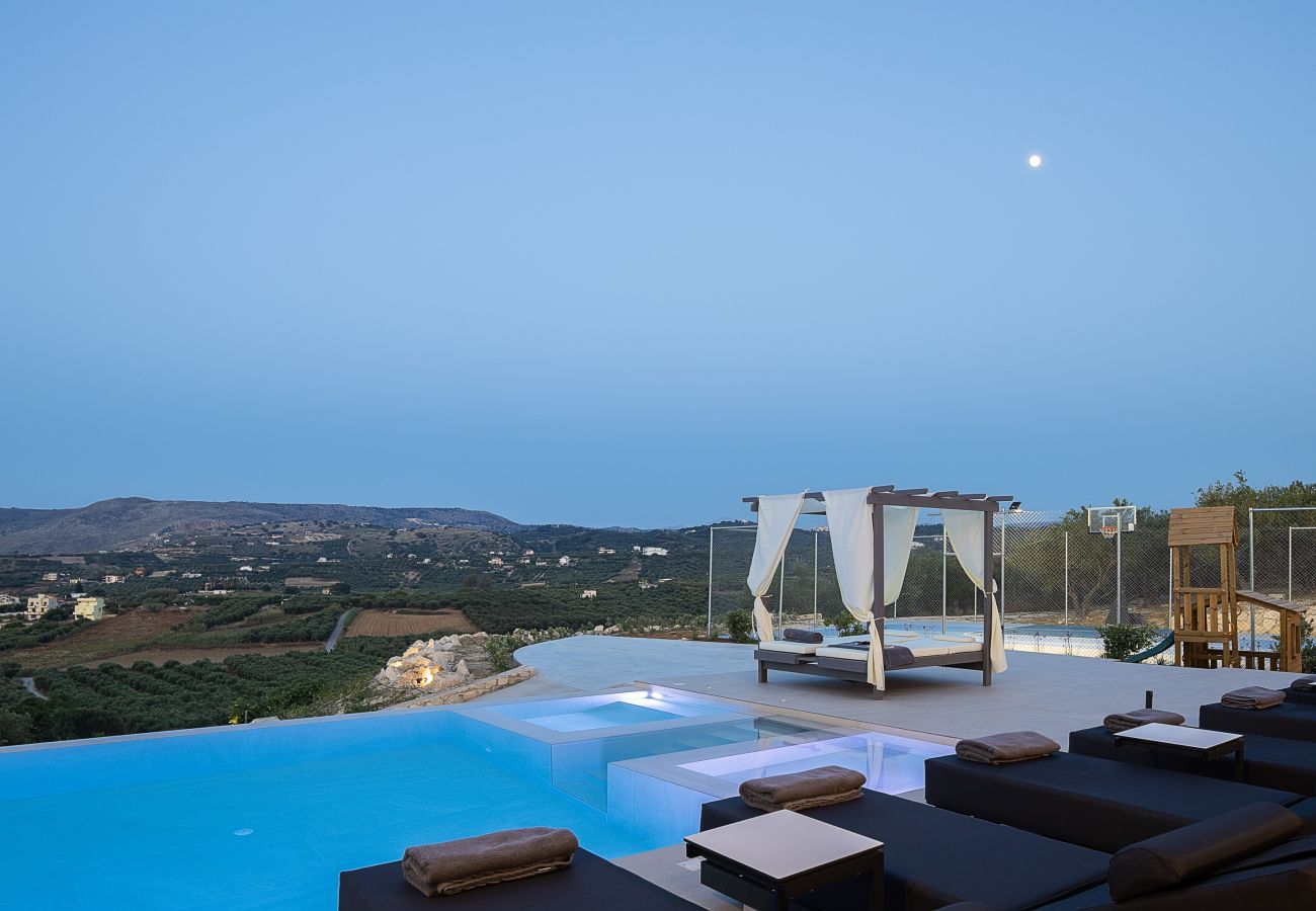 Villa in Episkopi - Serenia Exclusive Residence | Infinity Pool, Sea View, Walk to Beach