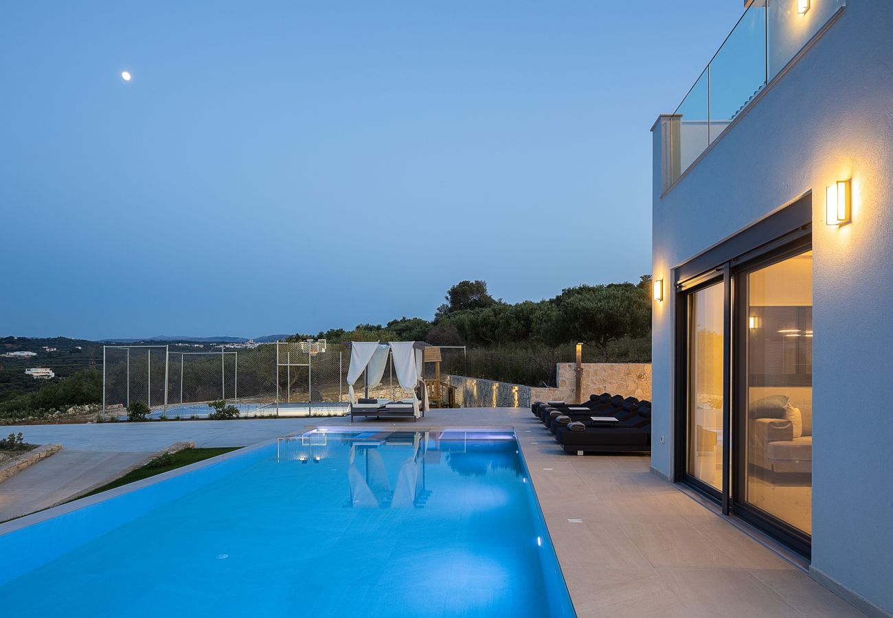 Villa in Episkopi - Serenia Exclusive Residence | Infinity Pool, Sea View, Walk to Beach