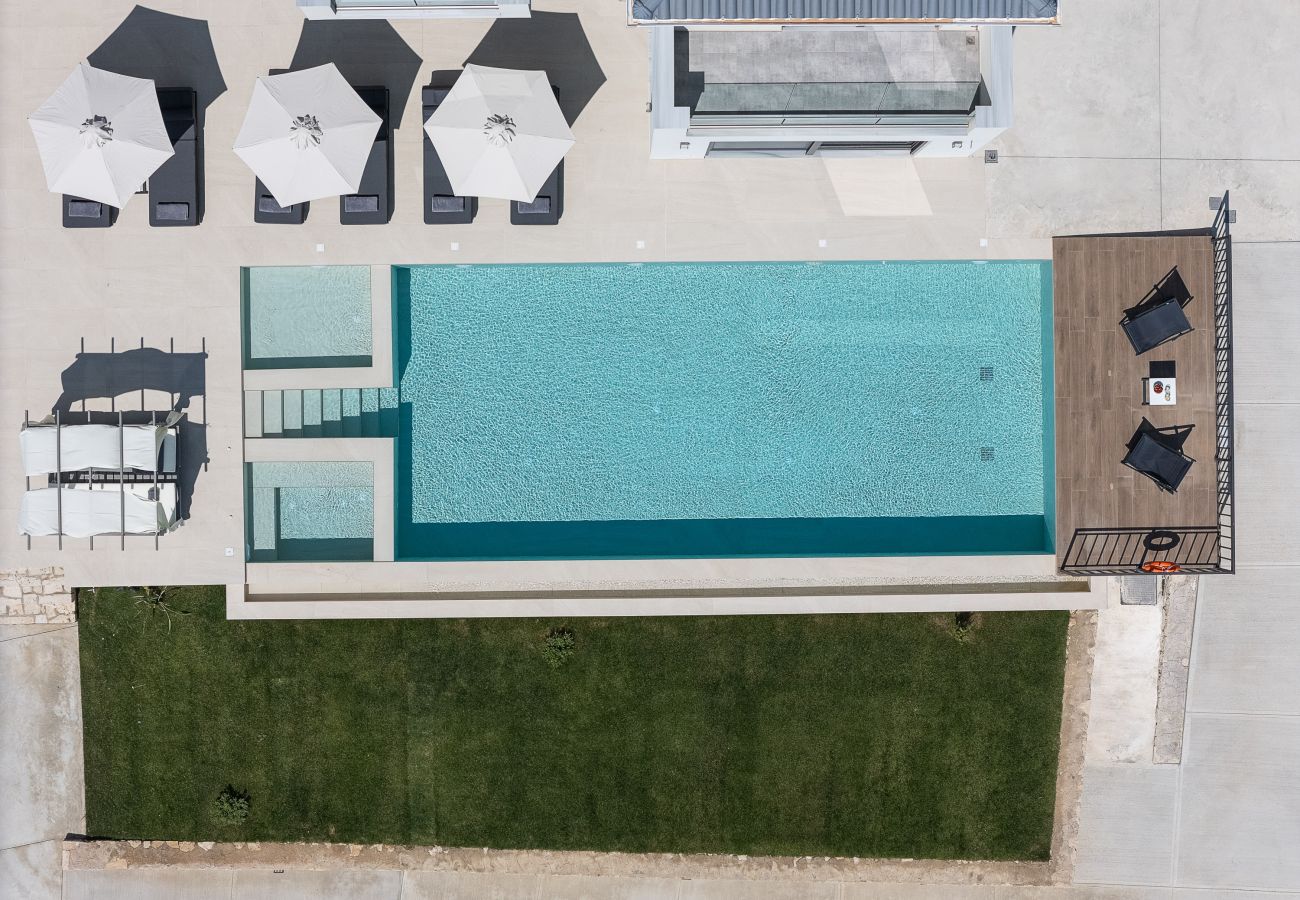Villa in Episkopi - Serenia Exclusive Residence | Infinity Pool, Sea View, Walk to Beach