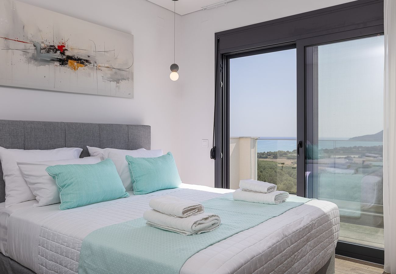 Villa in Episkopi - Serenia Exclusive Residence | Infinity Pool, Sea View, Walk to Beach