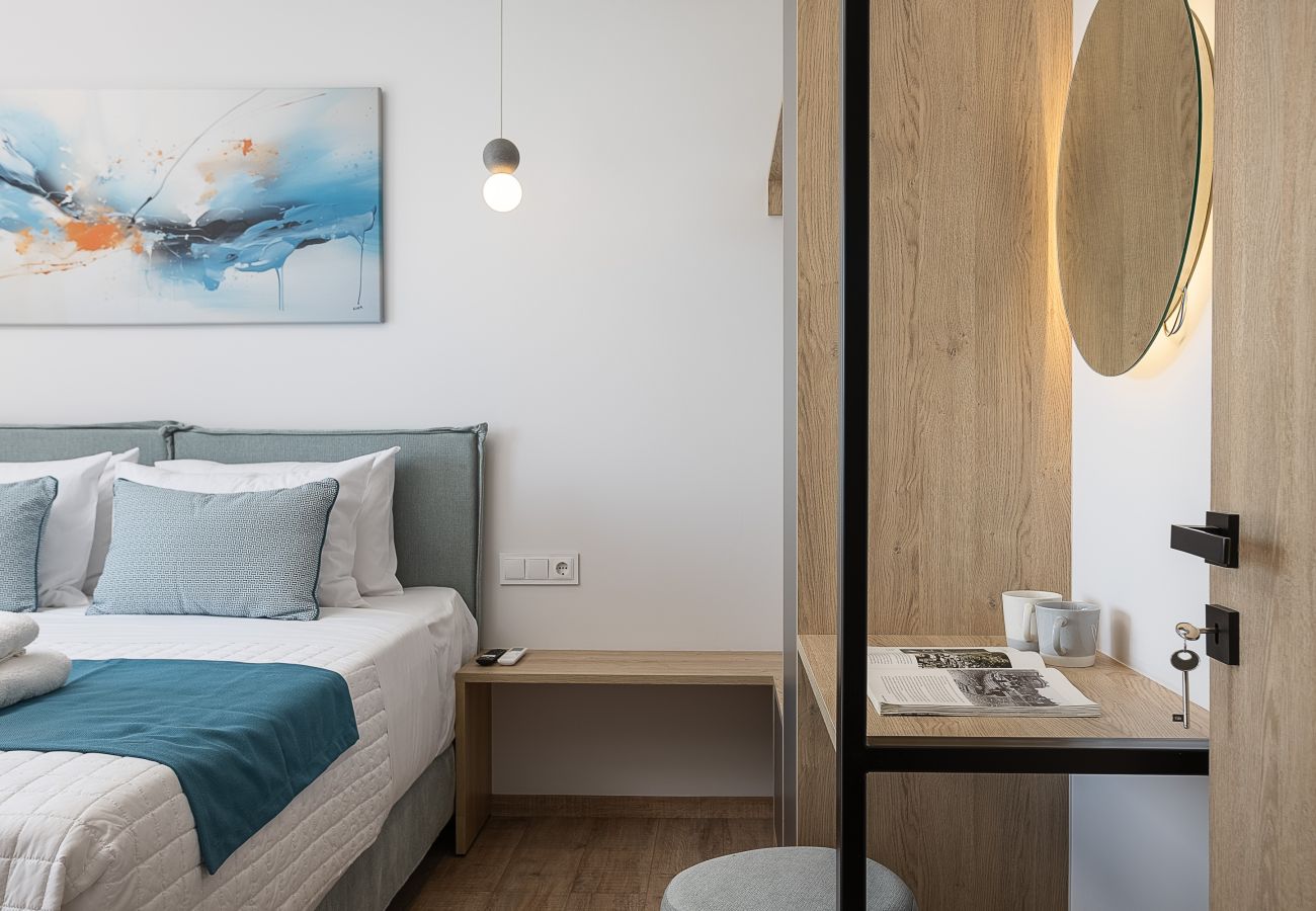 Villa in Episkopi - Serenia Exclusive Residence | Infinity Pool, Sea View, Walk to Beach