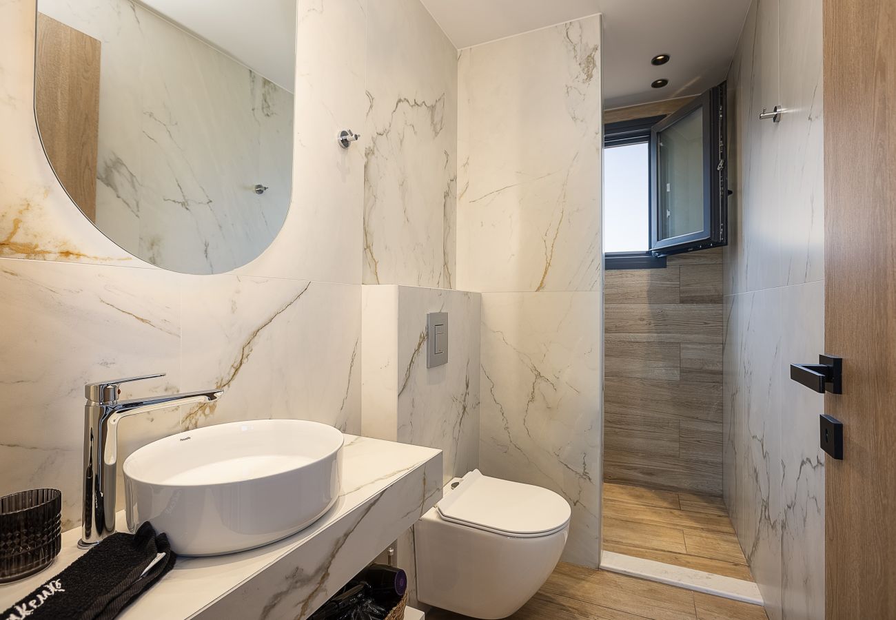 Villa in Episkopi - Serenia Exclusive Residence | Infinity Pool, Sea View, Walk to Beach