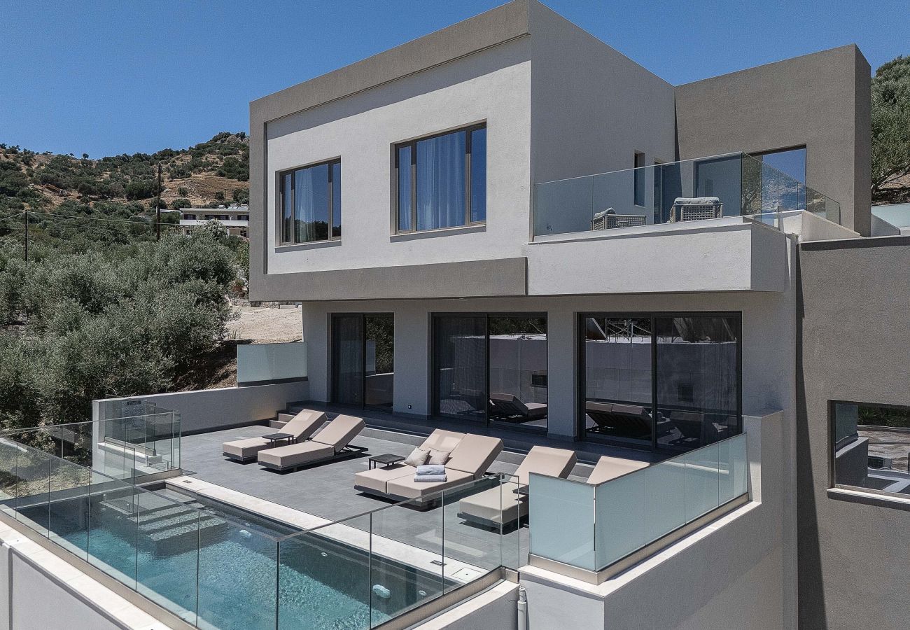 Villa in Plakias - Maple Villa 1 | Deluxe Sea View Villa in Walking Distance from Beach