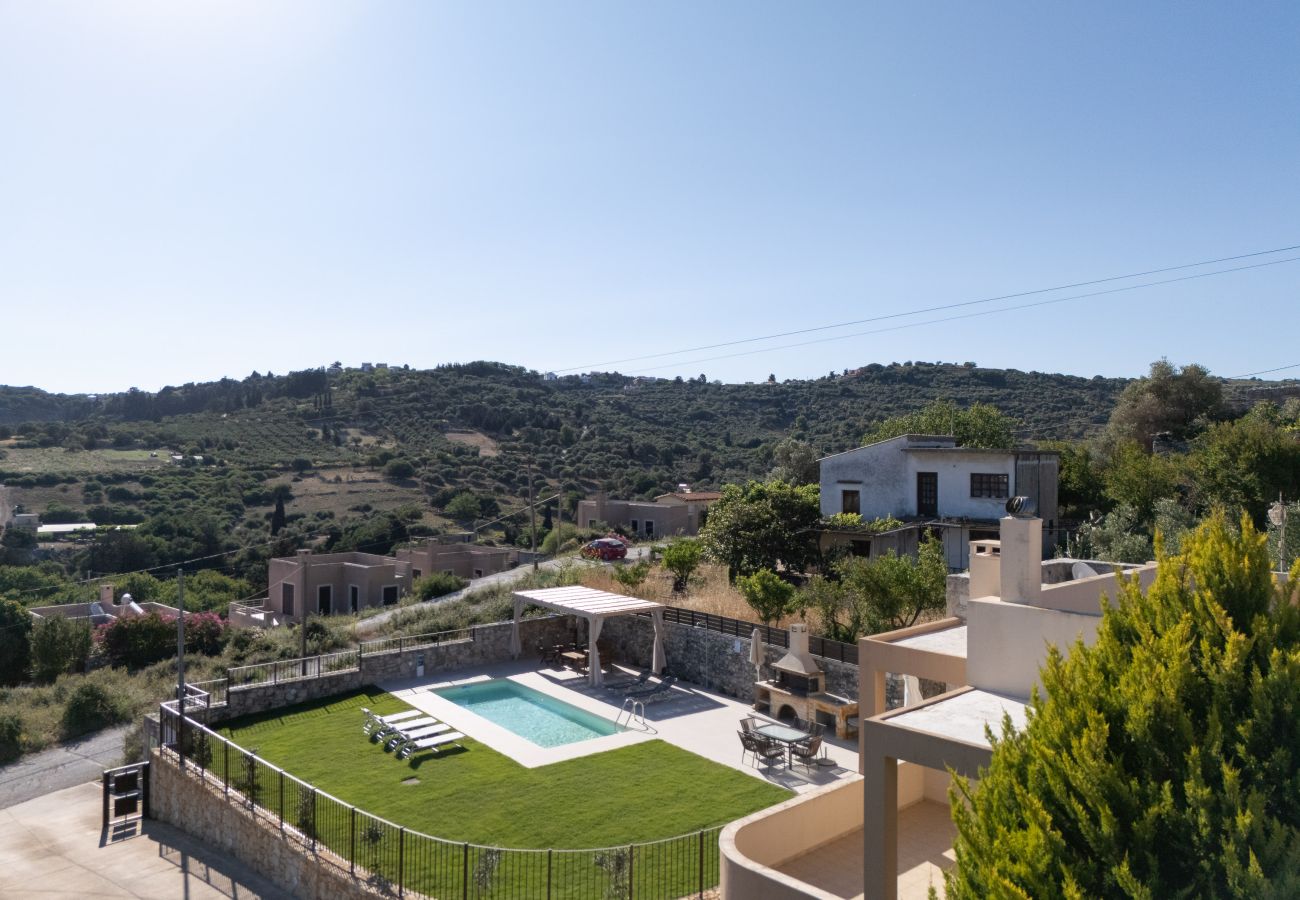 Villa in Phylaki - Villa Elides, a private countryside retreat in northern Crete