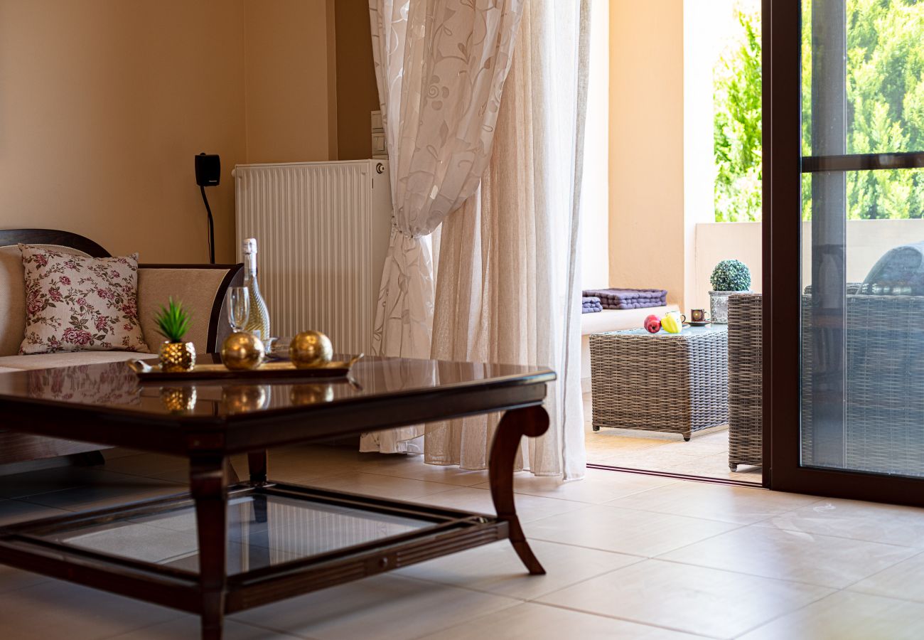 Villa in Phylaki - Villa Elides, a private countryside retreat in northern Crete