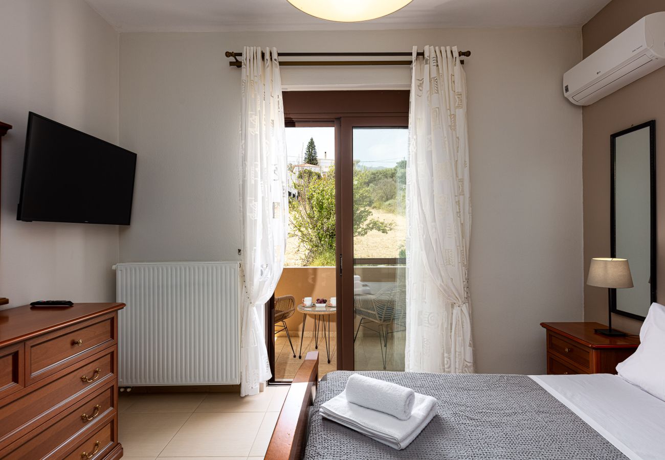 Villa in Phylaki - Villa Elides, a private countryside retreat in northern Crete