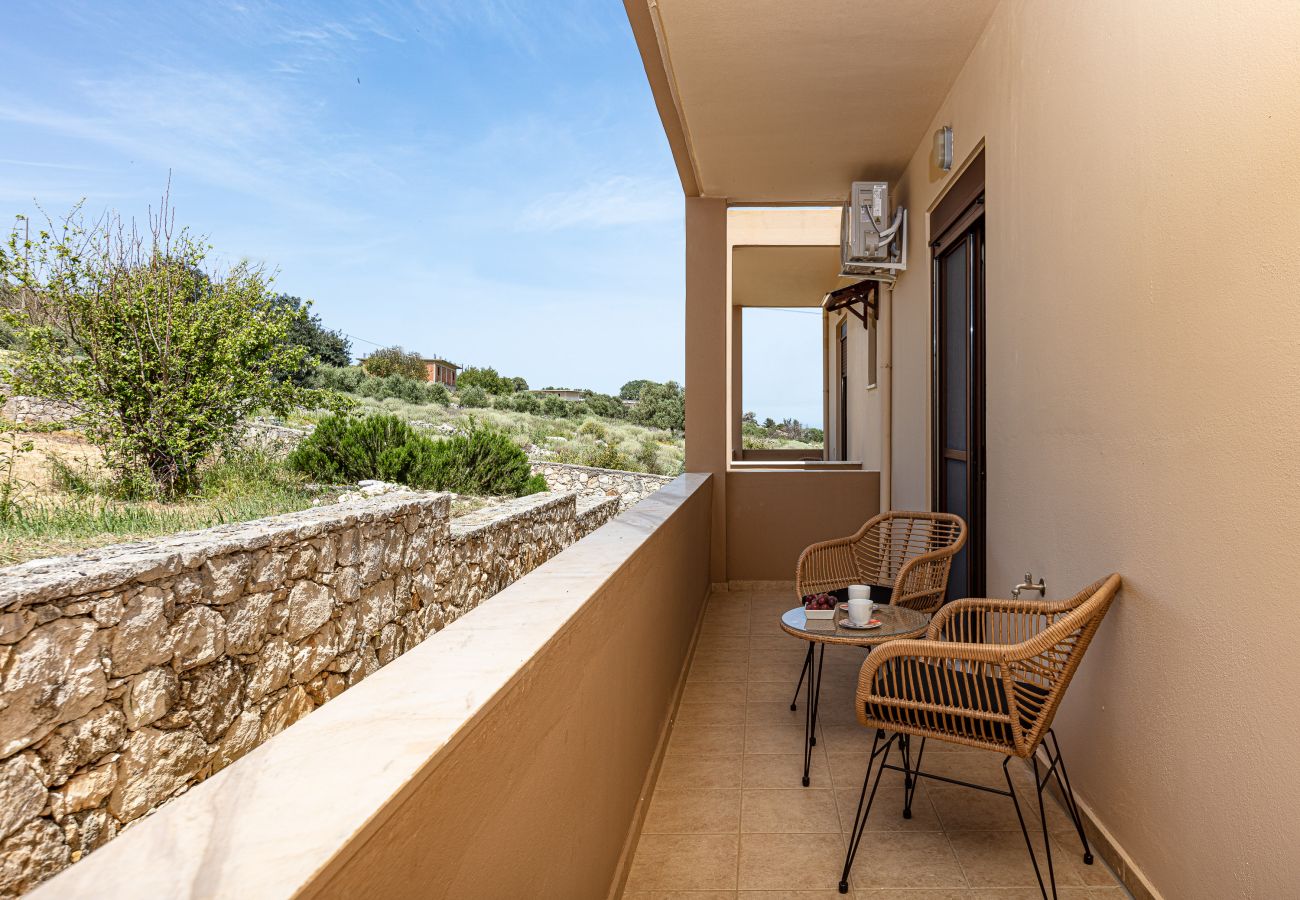 Villa in Phylaki - Villa Elides, a private countryside retreat in northern Crete