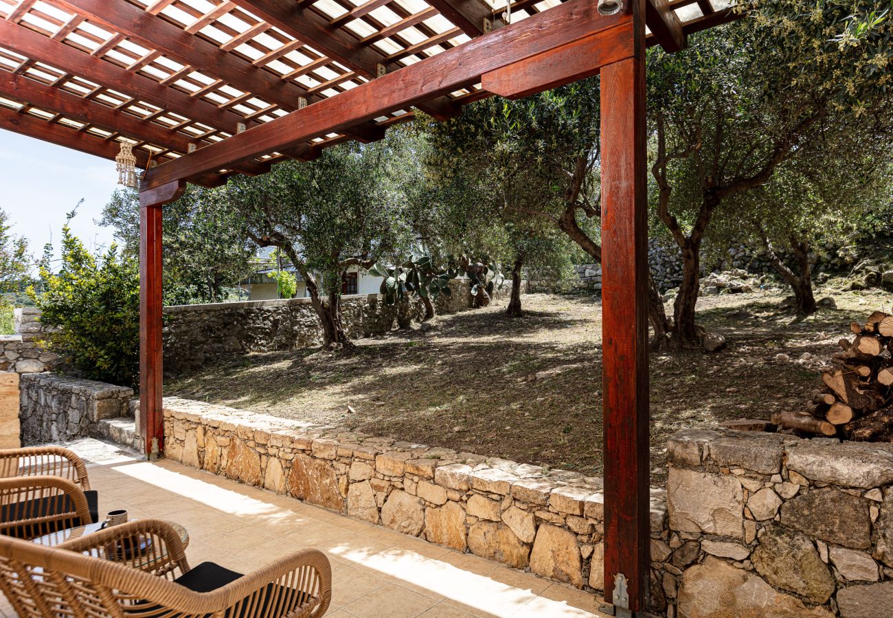 Villa in Phylaki - Villa Elides, a private countryside retreat in northern Crete