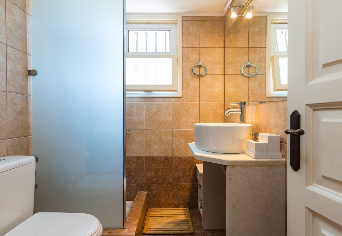 Country house in Oros - Charming Villa above Rethymno Family Friendly