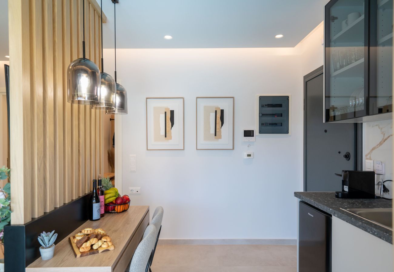 Studio in Rethymno Town - Premium Beachfront Suite with Heated Mini Pool and Private Parking