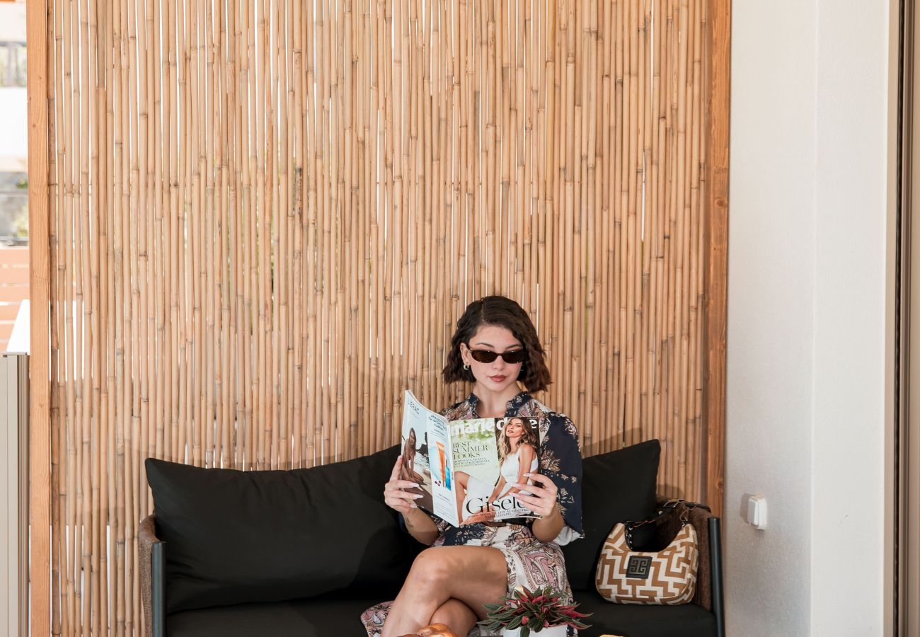 Studio in Rethymno Town - Premium Beachfront Suite with Heated Mini Pool and Private Parking