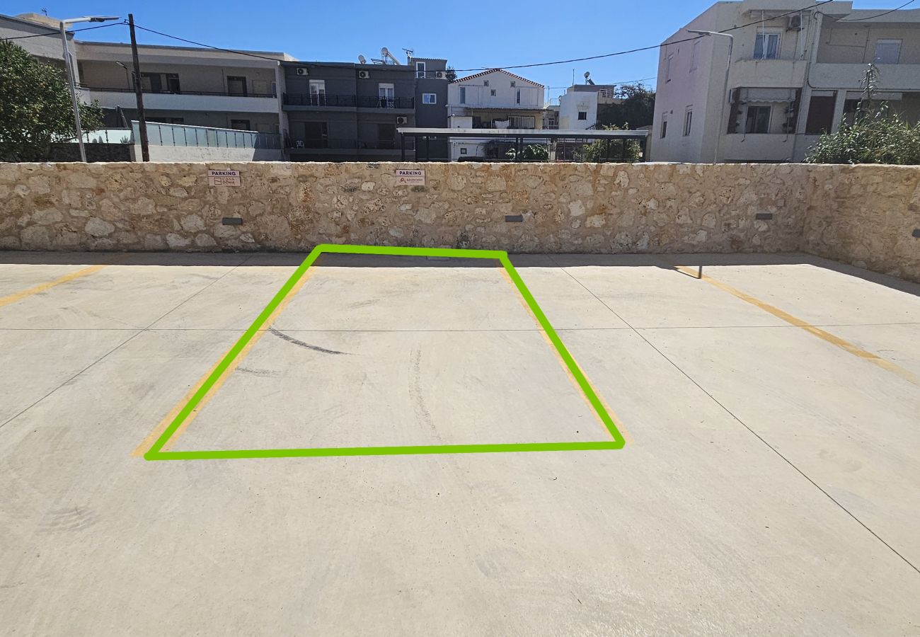 Studio in Rethymno Town - Premium Seaview Suite with Heated Pool and Private Parking