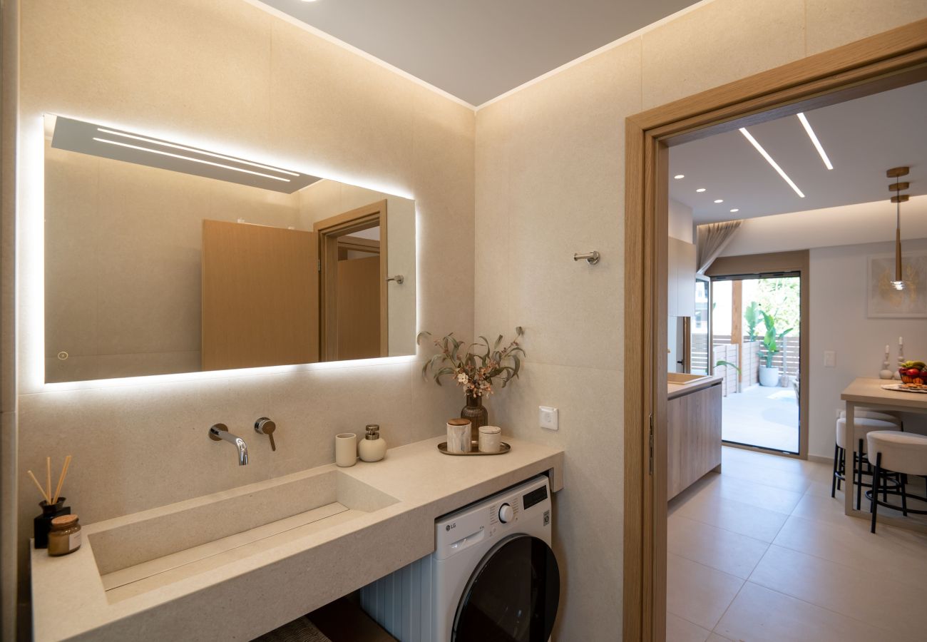 Studio in Rethymno Town - Premium Coastal Studio with Heated Mini Pool and Private Garage