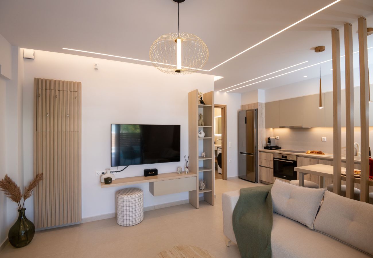 Studio in Rethymno Town - Premium Coastal Studio with Heated Mini Pool and Private Garage