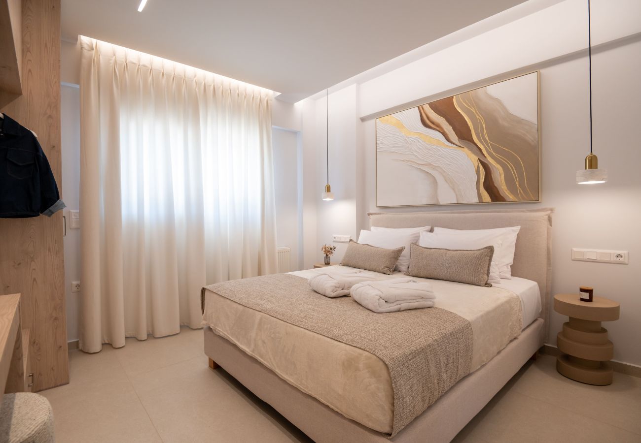 Studio in Rethymno Town - Premium Coastal Studio with Heated Mini Pool and Private Garage