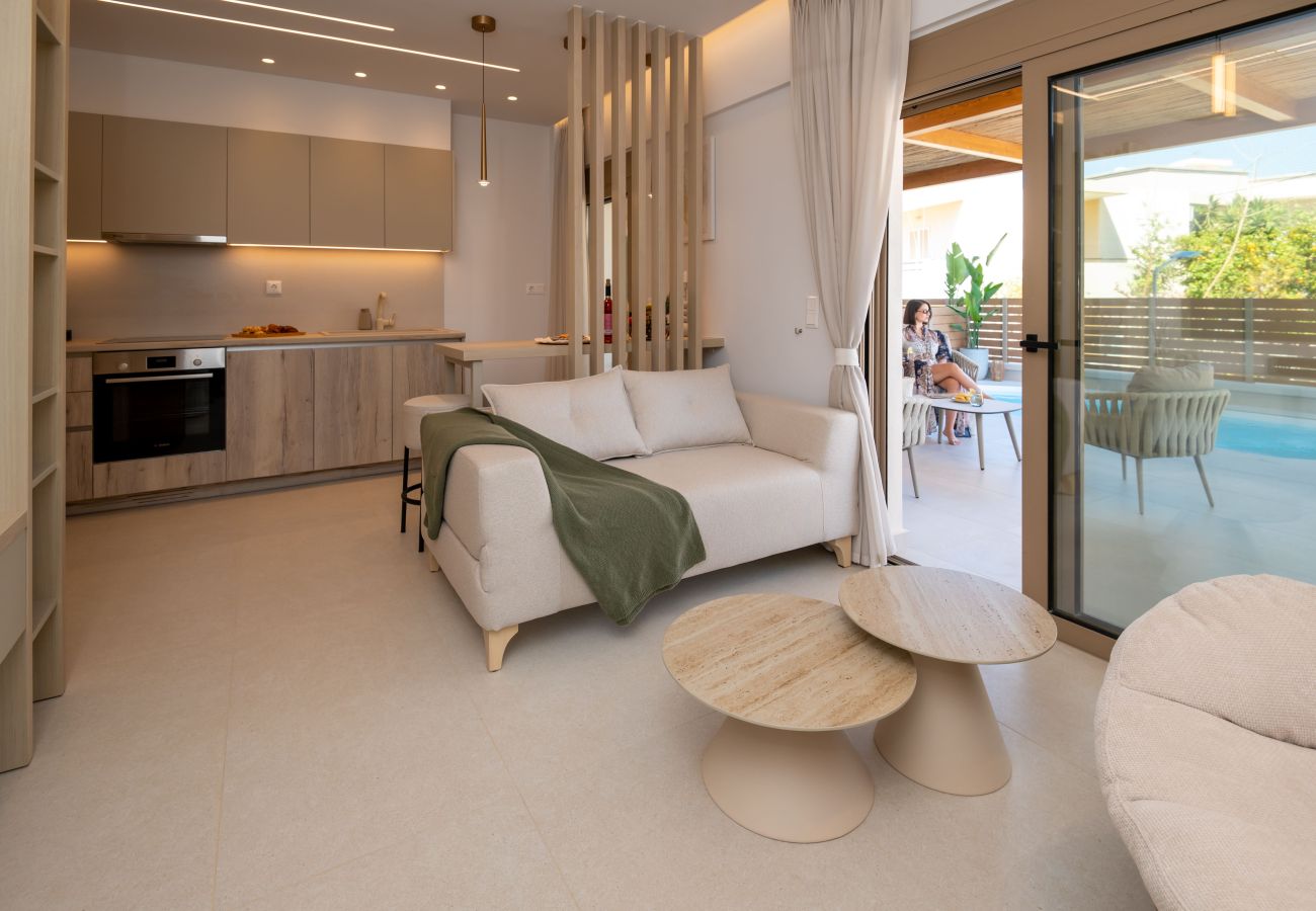Studio in Rethymno Town - Premium Coastal Studio with Heated Mini Pool and Private Garage