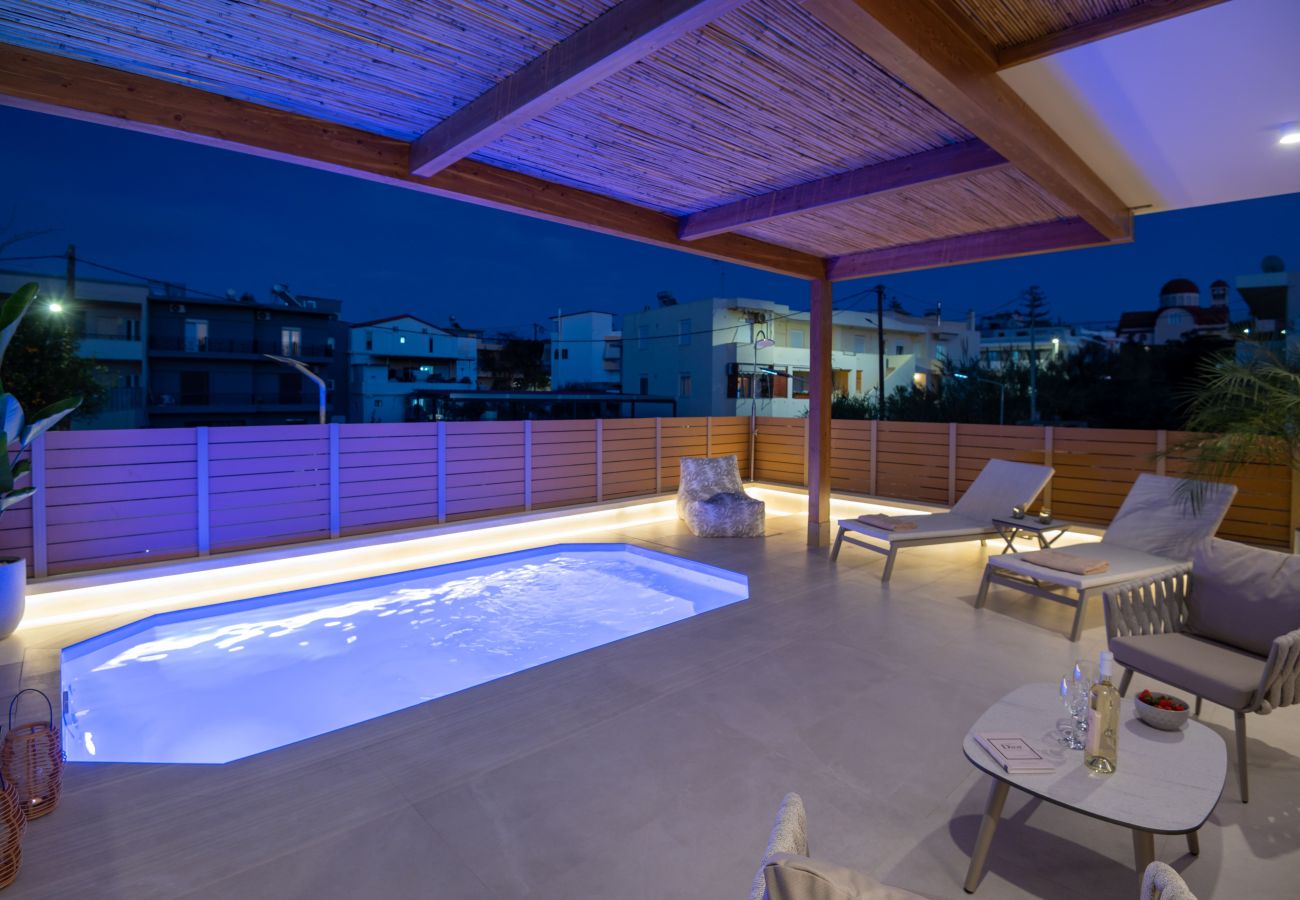 Studio in Rethymno Town - Premium Coastal Studio with Heated Mini Pool and Private Garage