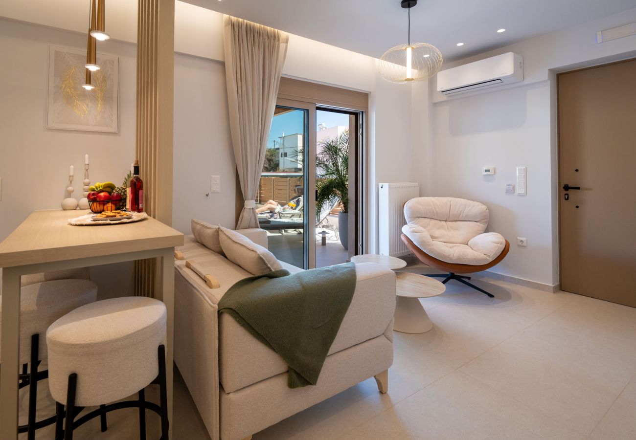 Studio in Rethymno Town - Premium Coastal Studio with Heated Mini Pool and Private Garage