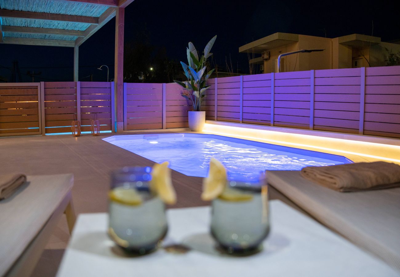 Studio in Rethymno Town - Premium Coastal Studio with Heated Mini Pool and Private Garage