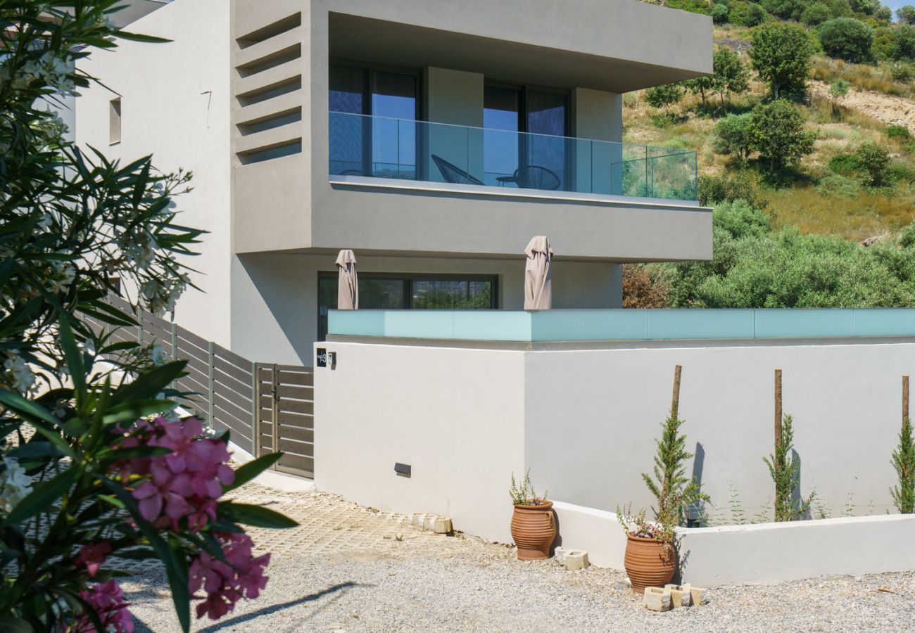Villa in Plakias - Maple Villa 3 | Premium Pool Villa, Walking Distance from Plakias Beach